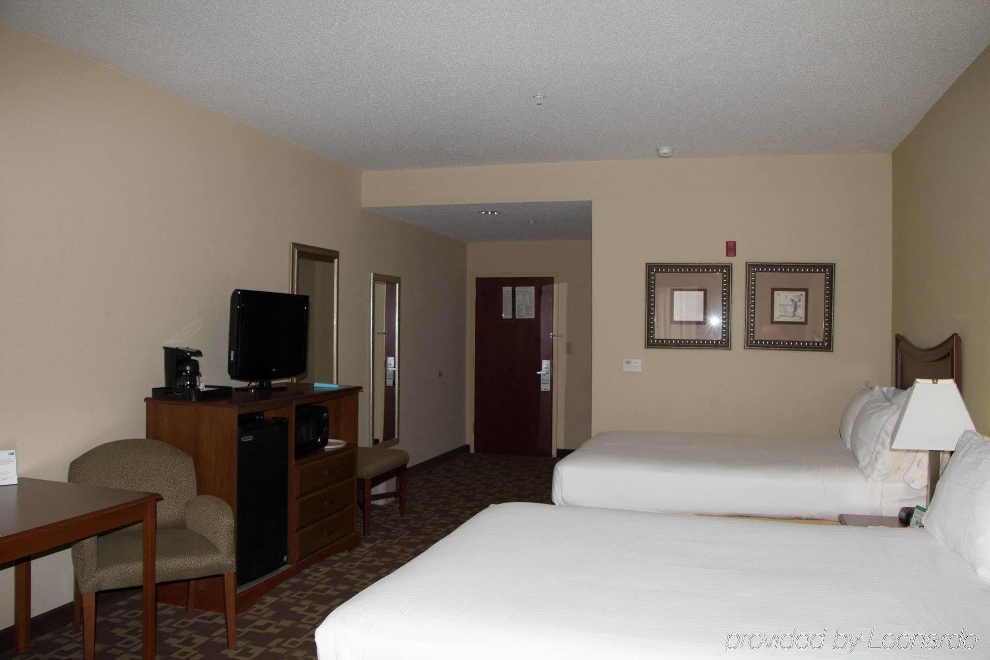 Holiday Inn Express & Suites Southern Pines-Pinehurst Area By Ihg Extérieur photo