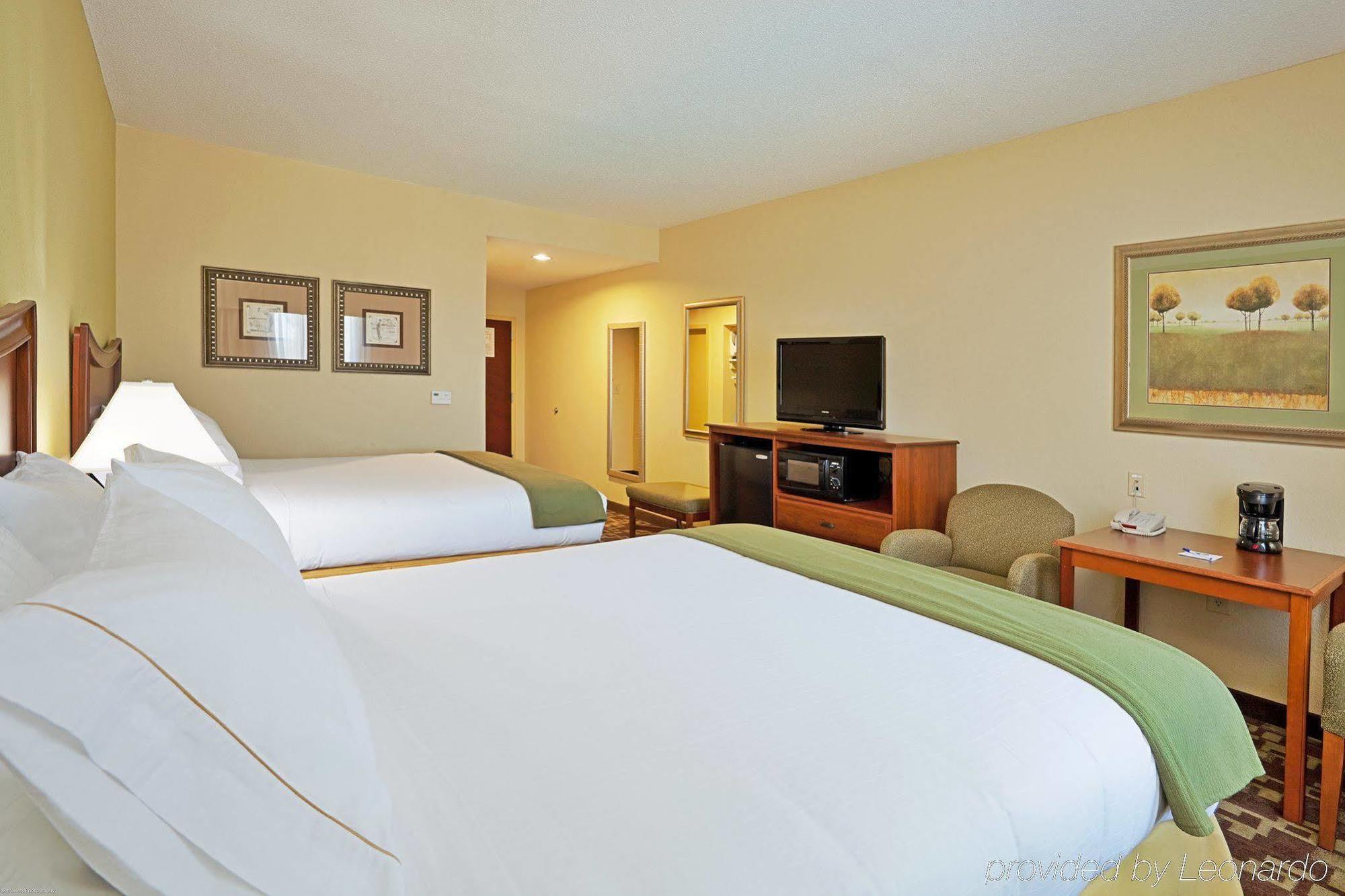 Holiday Inn Express & Suites Southern Pines-Pinehurst Area By Ihg Extérieur photo